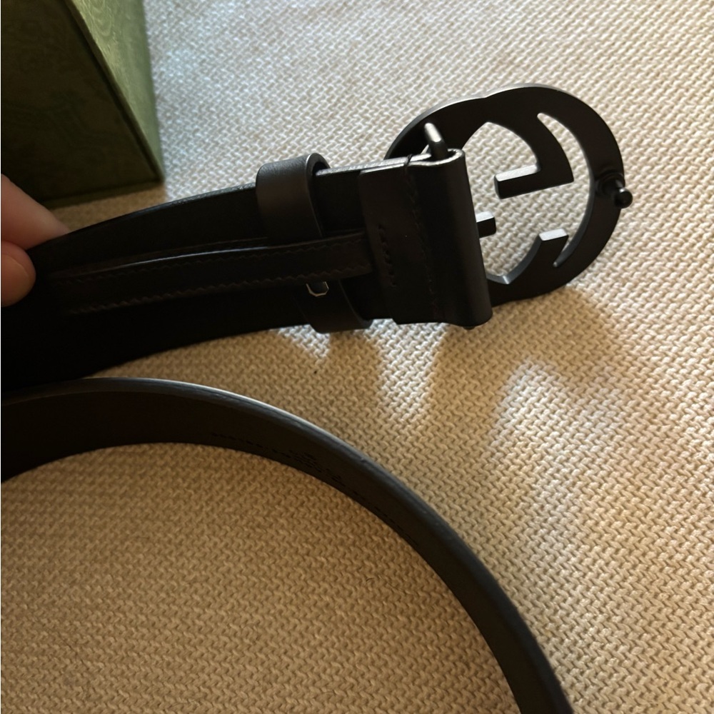 NIB authentic Gucci matte black women’s belt. Black, size 80 - Picture 3 of 6